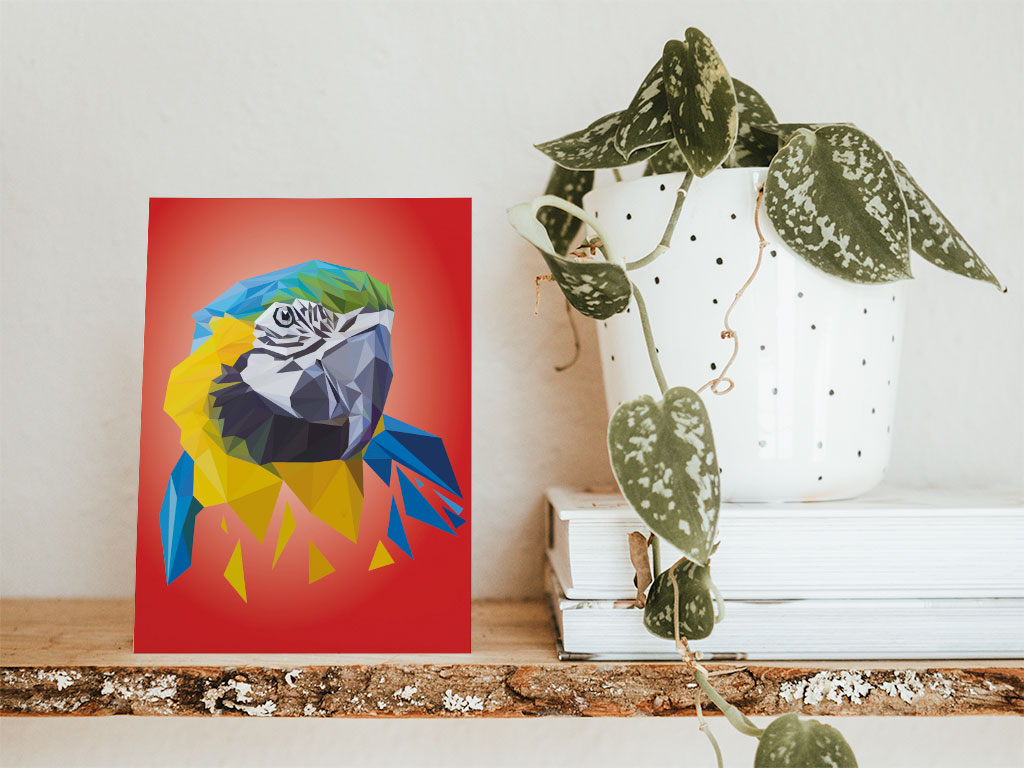 Papagei Postkarte, Tierportrait im Lowpoly-Stil, Illustration von Annika Kuhn, klimaneutral und in Kleinserie produziert
